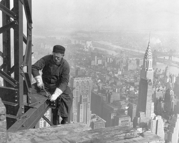 photo of worker in midtown Manhattan NYC 1930