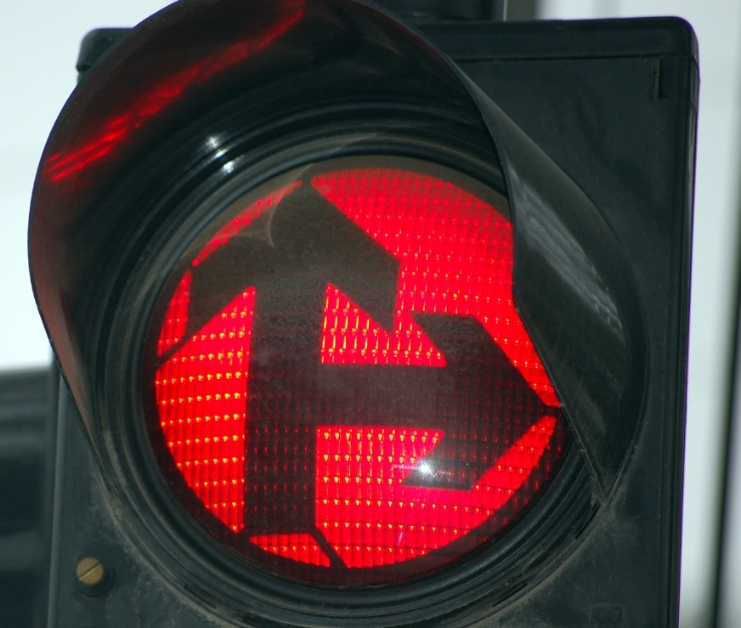 Photograph of a Red Traffic Light With Right Turn Arrow